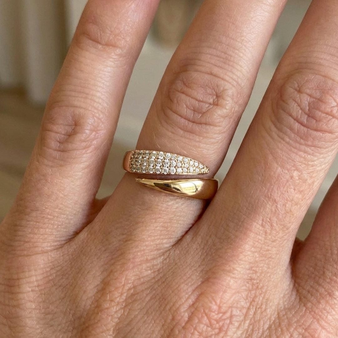 Chic Crossover Wrap Band