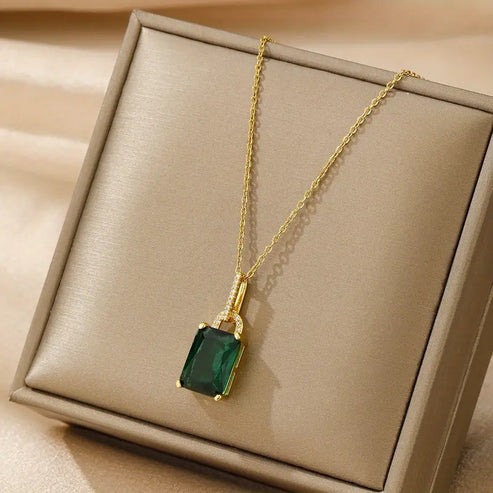 Verena Locke Pendant Necklace