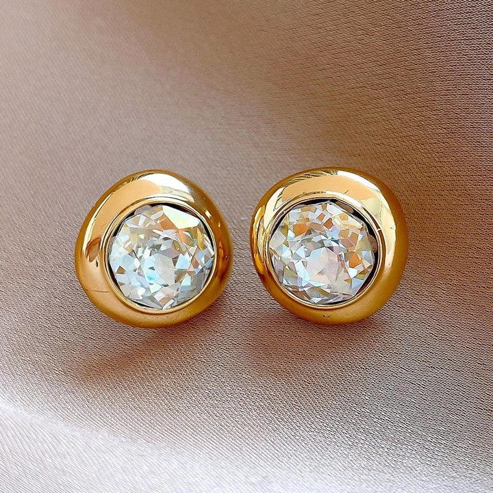 Timeless Round Zirconia Earrings in Classic Gold
