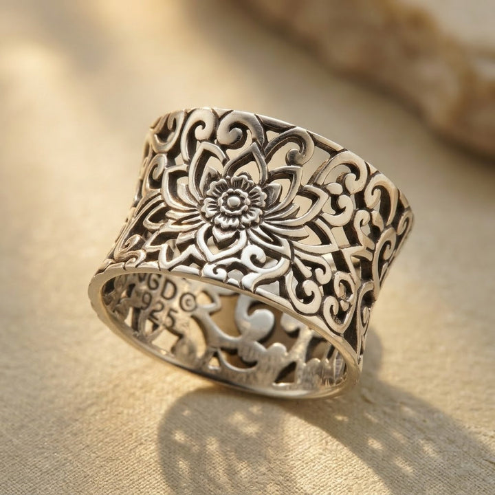 Intricate Silver Filigree Ring