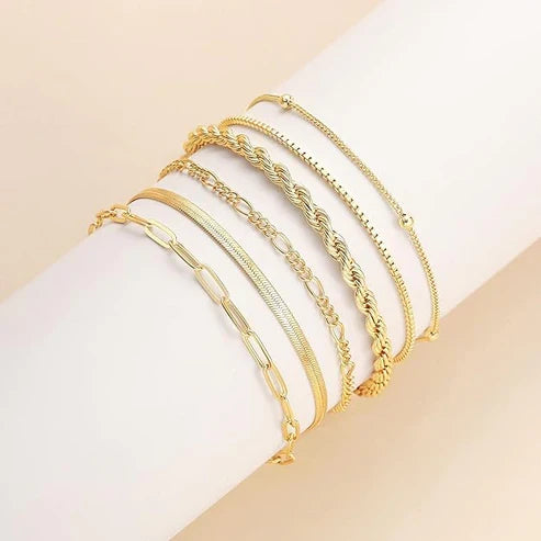 Isabella Vernetta bracelet collection