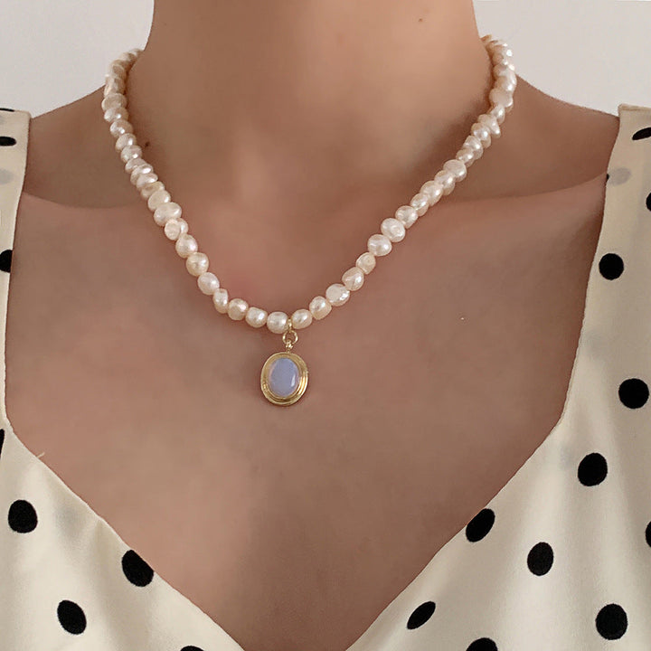 Luminous Moonstone Necklace with Pearl Details