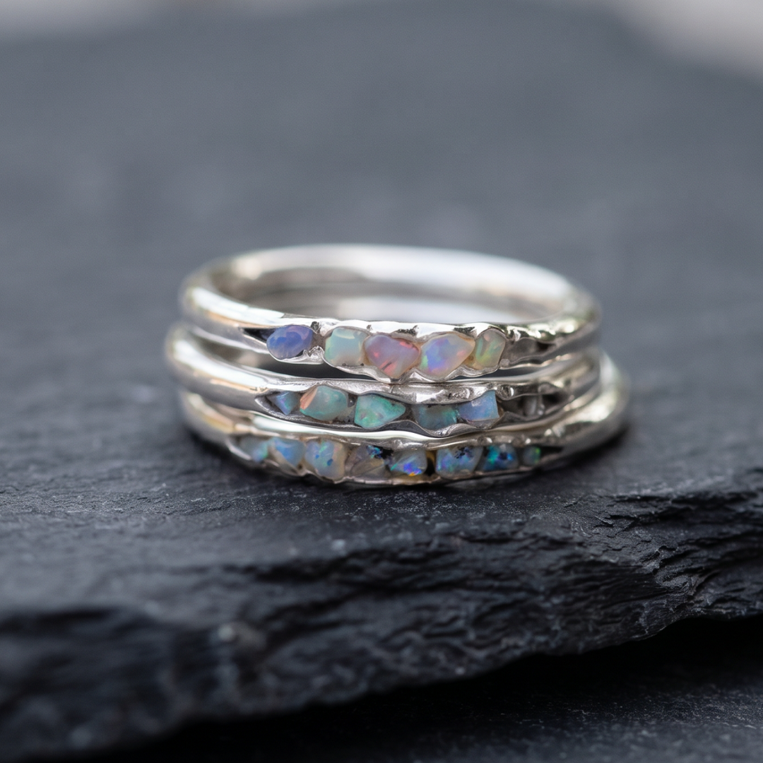 Vintage Silver Ring Featuring Layered Blue Gemstones