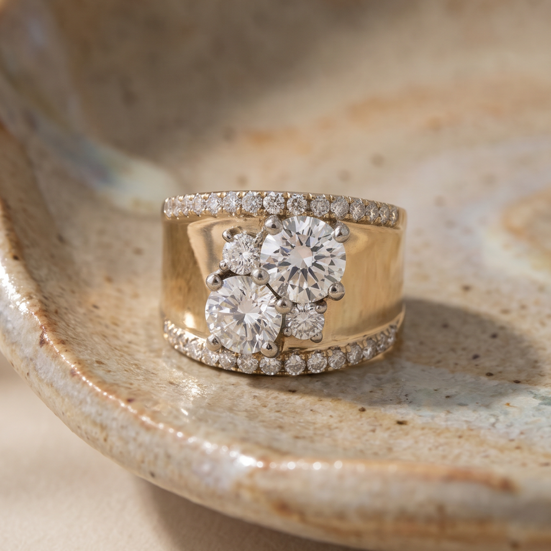 Vintage-Inspired Gold Zirconia Ring with Radiant Design