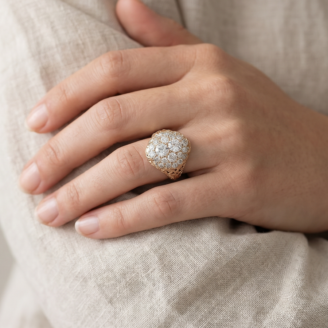 Vintage gold ring embellished with circular diamonds