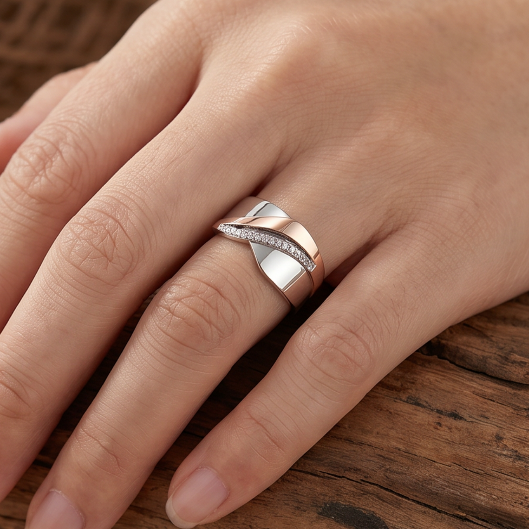 Vintage-Style Rose Gold and Silver Ring Embellished with Zirconia