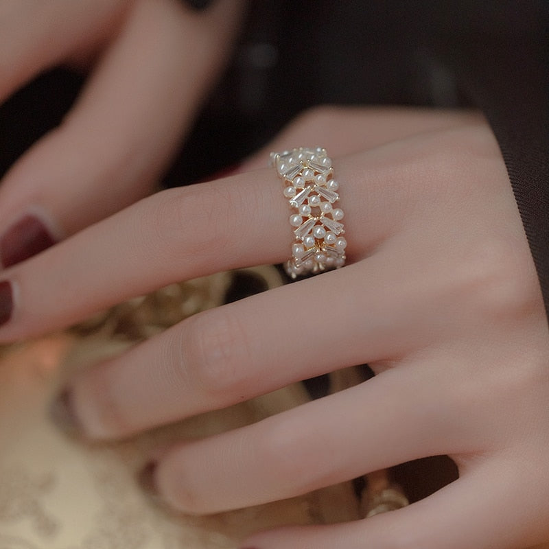 Luxurious Golden Pearl Ring