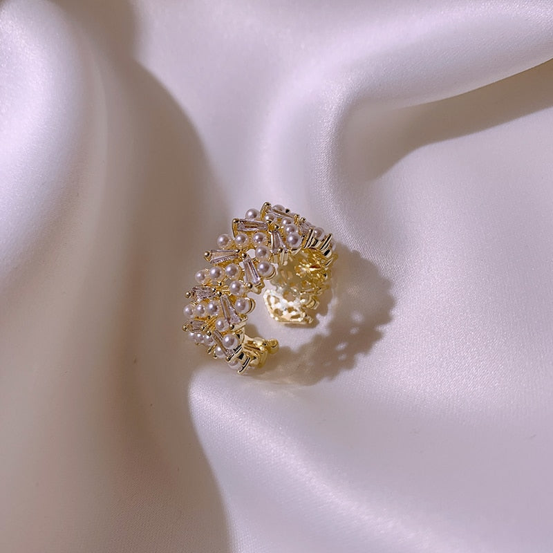 Opulent Gold Pearl Ring