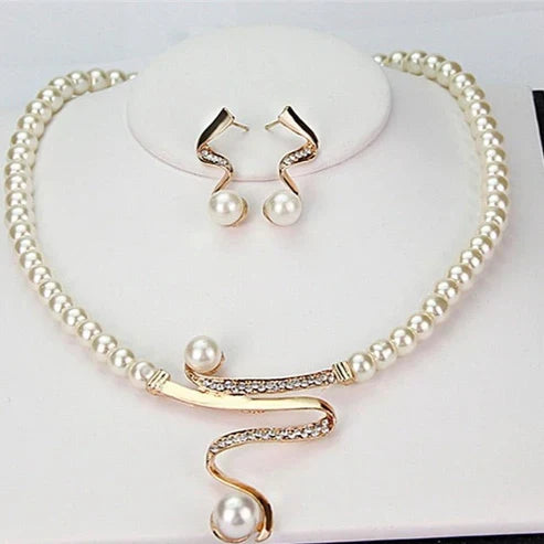 Pearl Jewelry Set: Necklace and Earrings Combination