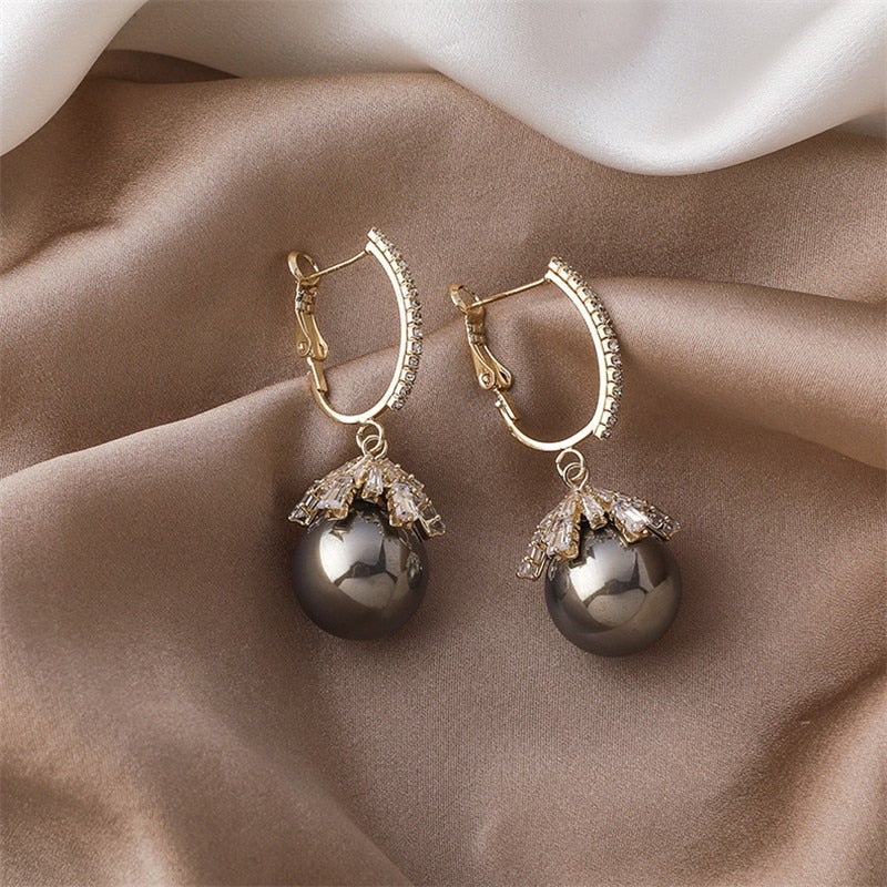 Malia Pearl Dangle Earrings