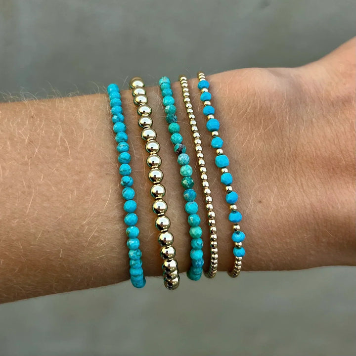 Chic Turquoise and Gold Beaded Bracelet