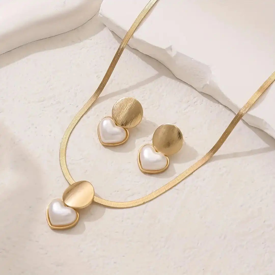 Vintage Gold Heart Jewelry Collection: Necklace and Earring Set