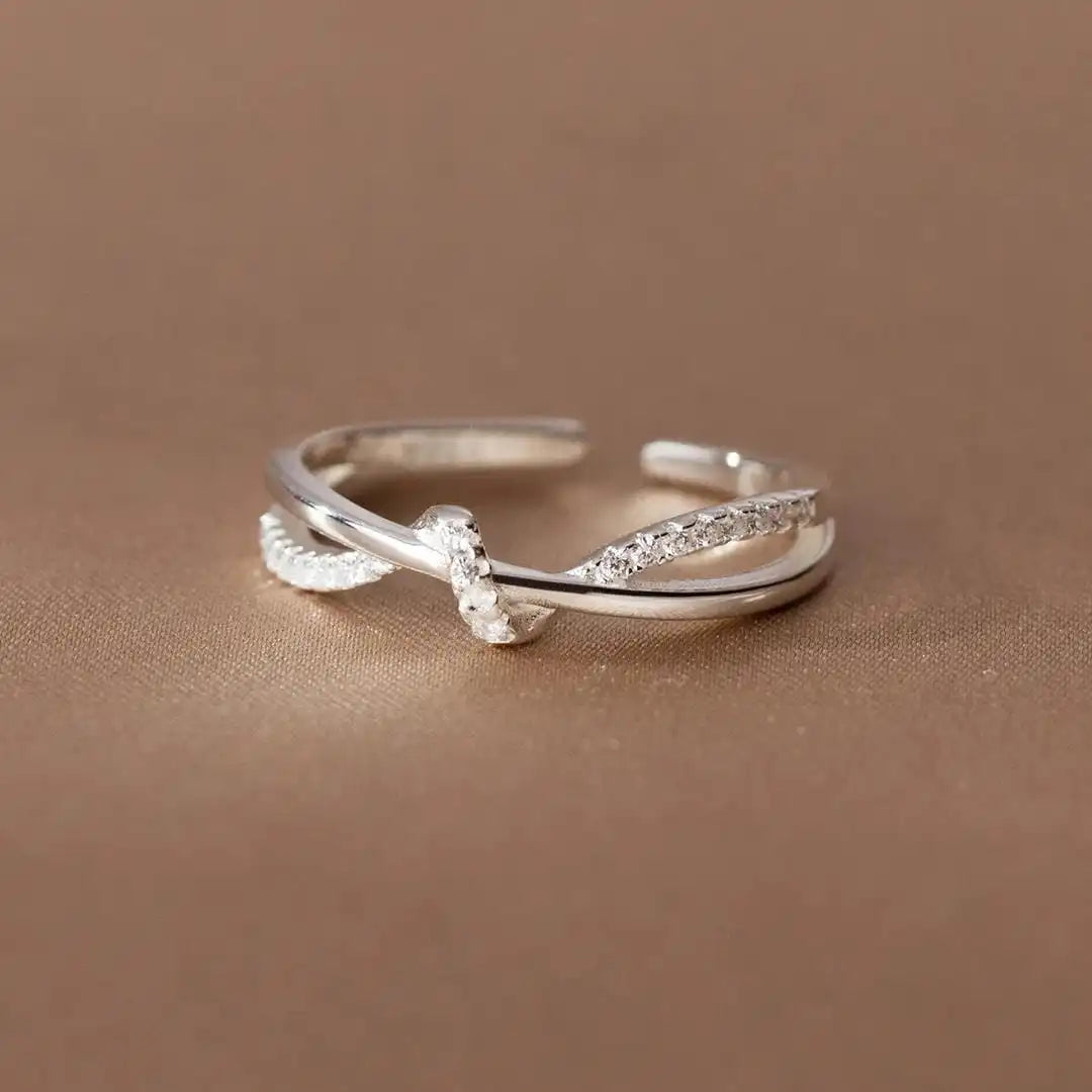 Eternal Cross Knot Ring