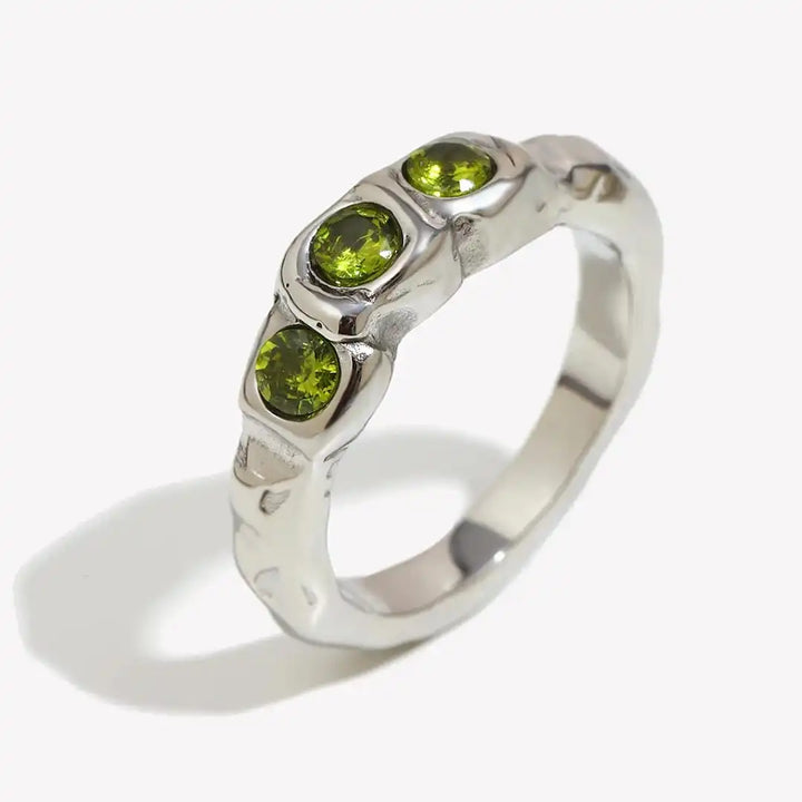 Vintage Golden Gemstone Ring featuring Inlaid Design