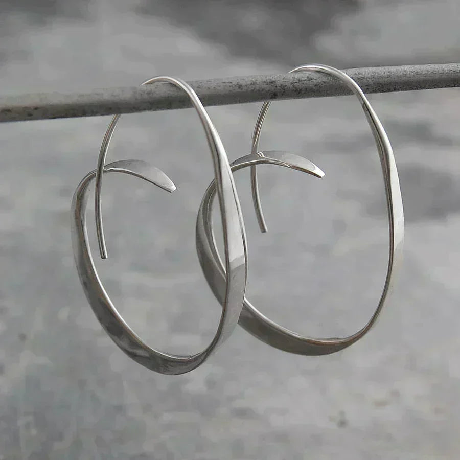 Elegant Twist Earrings