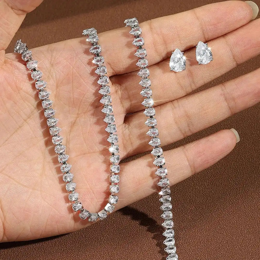 Gorgeous Round Cut Cubic Zirconia Bridal Set with Complete Accessories