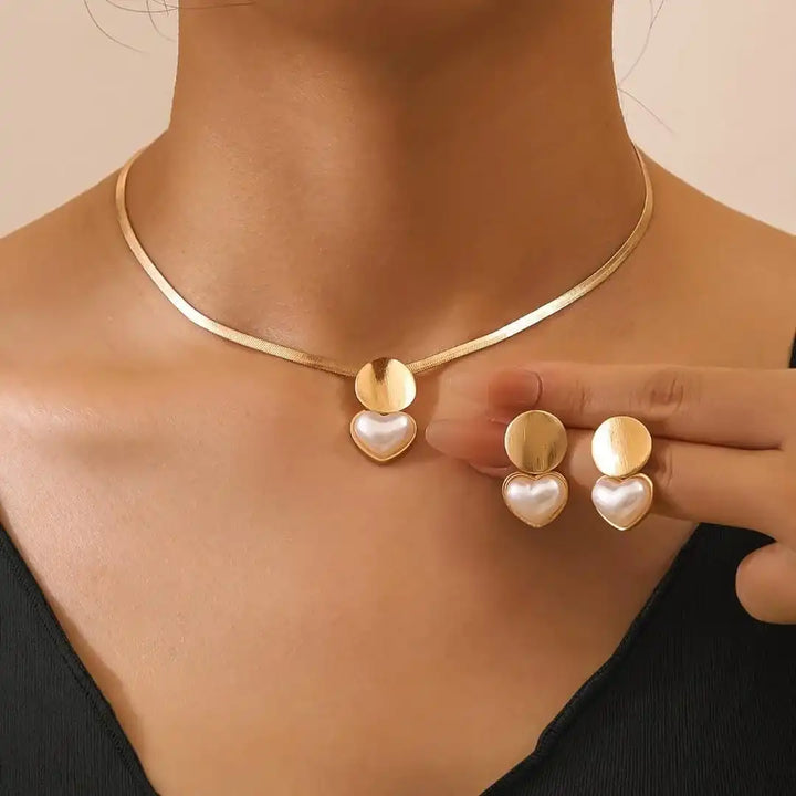 Vintage Gold Heart Jewelry Collection: Necklace and Earring Set