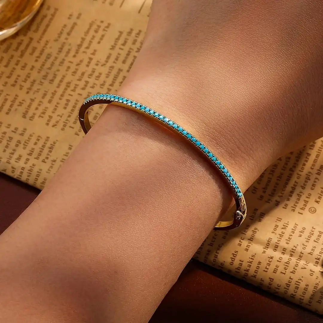 Turquoise Stone Bracelet Featuring Gold Accents
