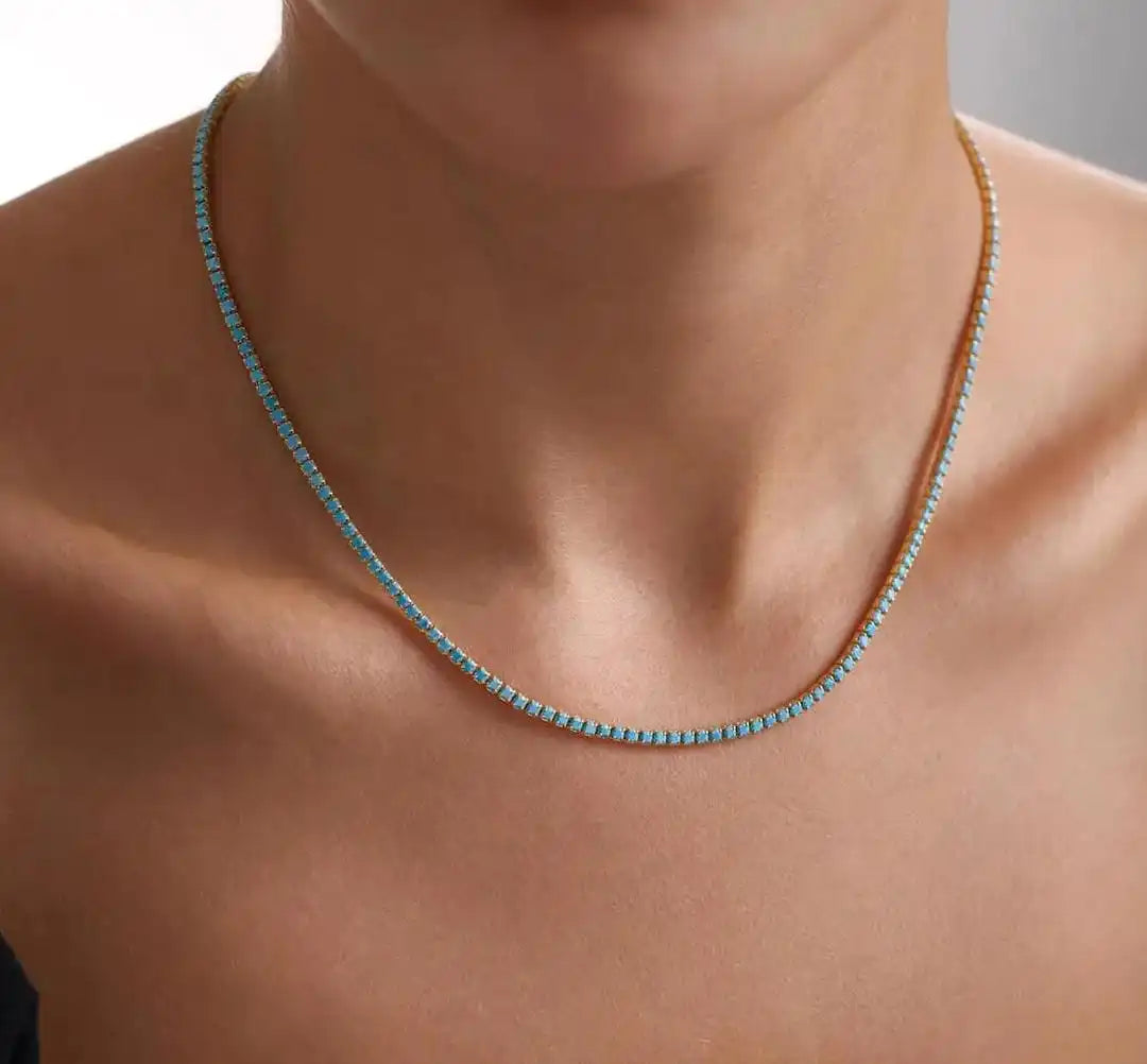 Vintage Gold Necklace Featuring Turquoise Stone