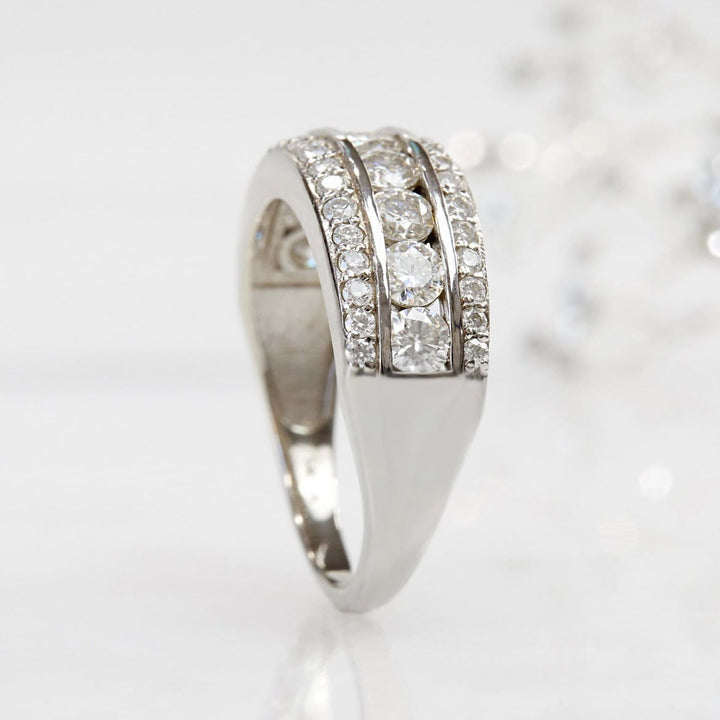 Elegant Silver Gemstone Ring