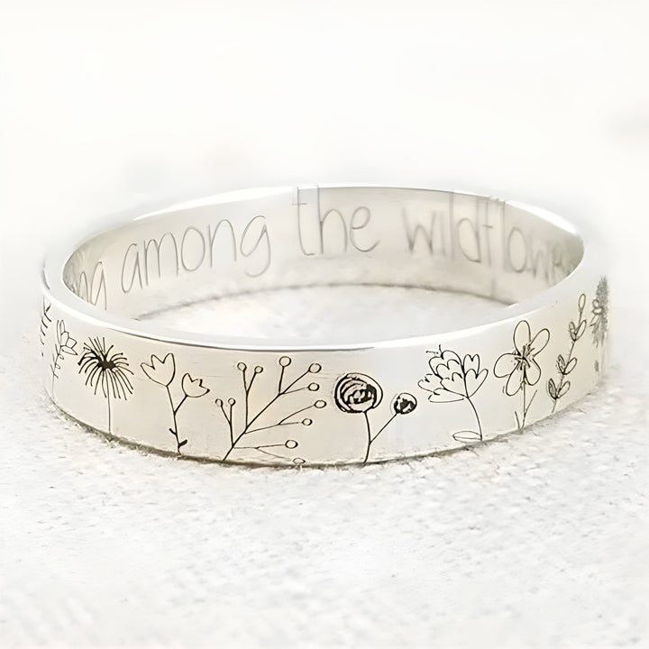 Elegant Silver Band Ring