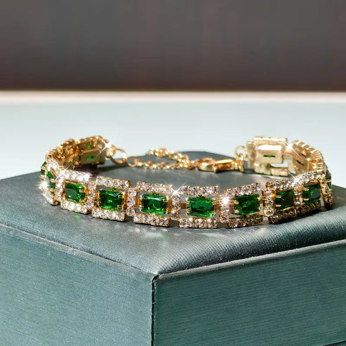 Bold Emerald Green Bracelet