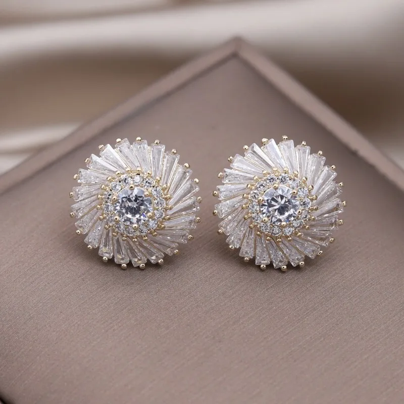 Elegant Glimmering Twirl Earrings