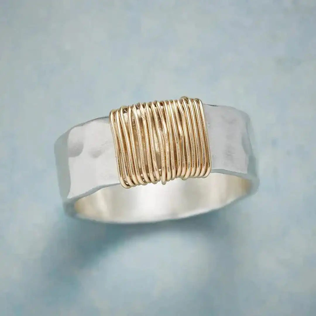 Vintage Silver Ring Featuring Golden Thread Details