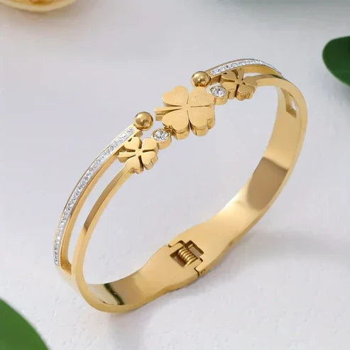 Clover Gold Bracelet with Open Design