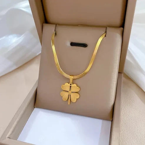 Gold Clover Pendant Necklace
