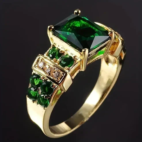 Stunning Emerald Ring
