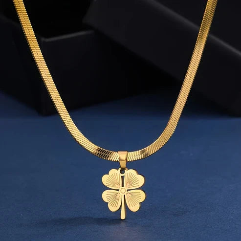 Golden Shamrock Pendant Necklace
