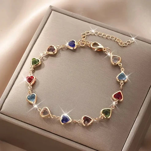 Vibrant Heart Gold Bracelet