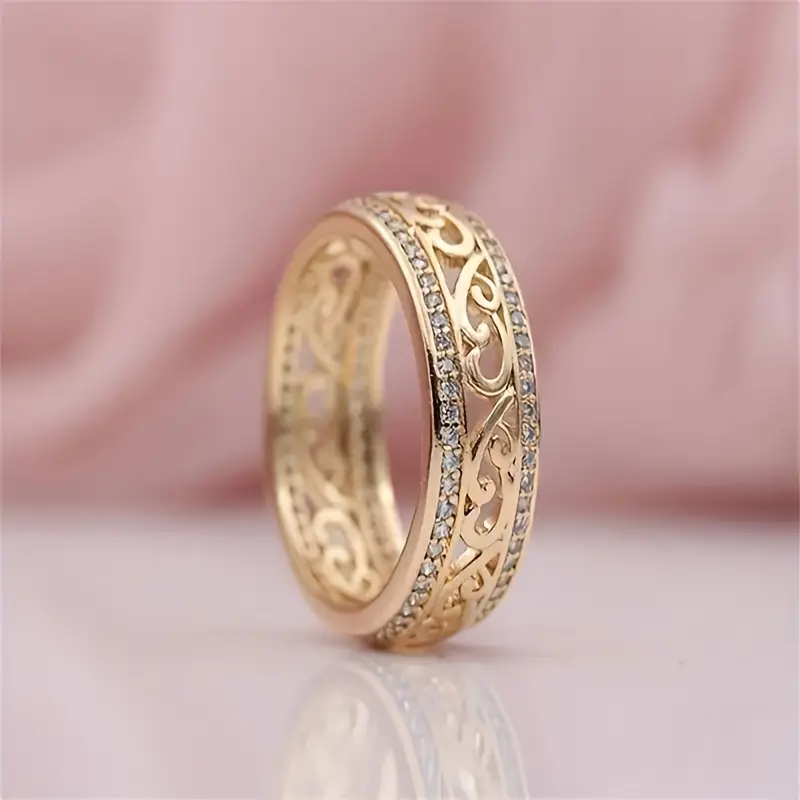 Luminous Hollow Gold Ring