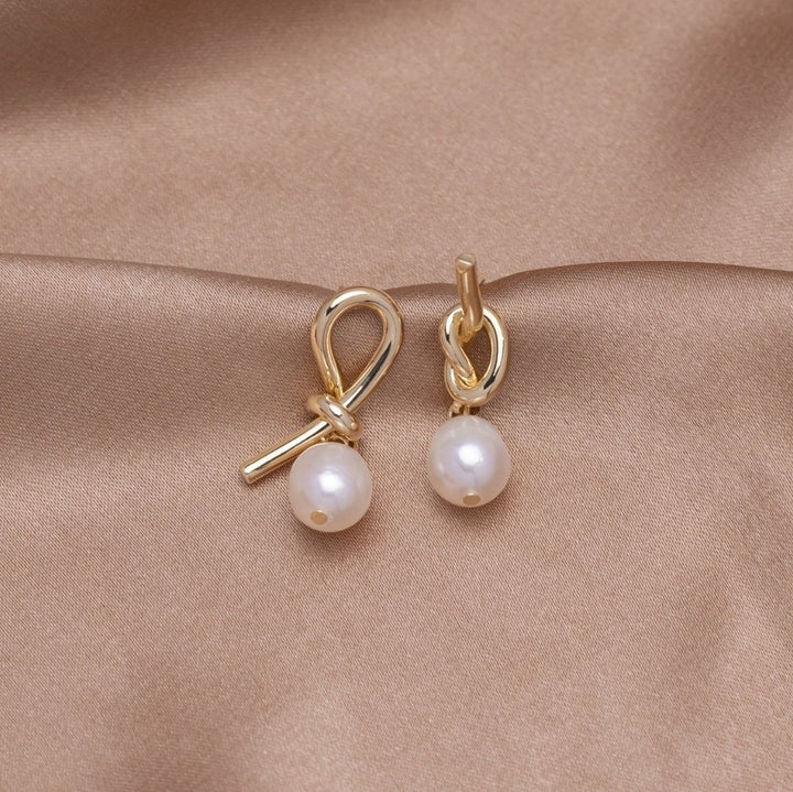 Spiral Gold and Freshwater Pearl Earrings