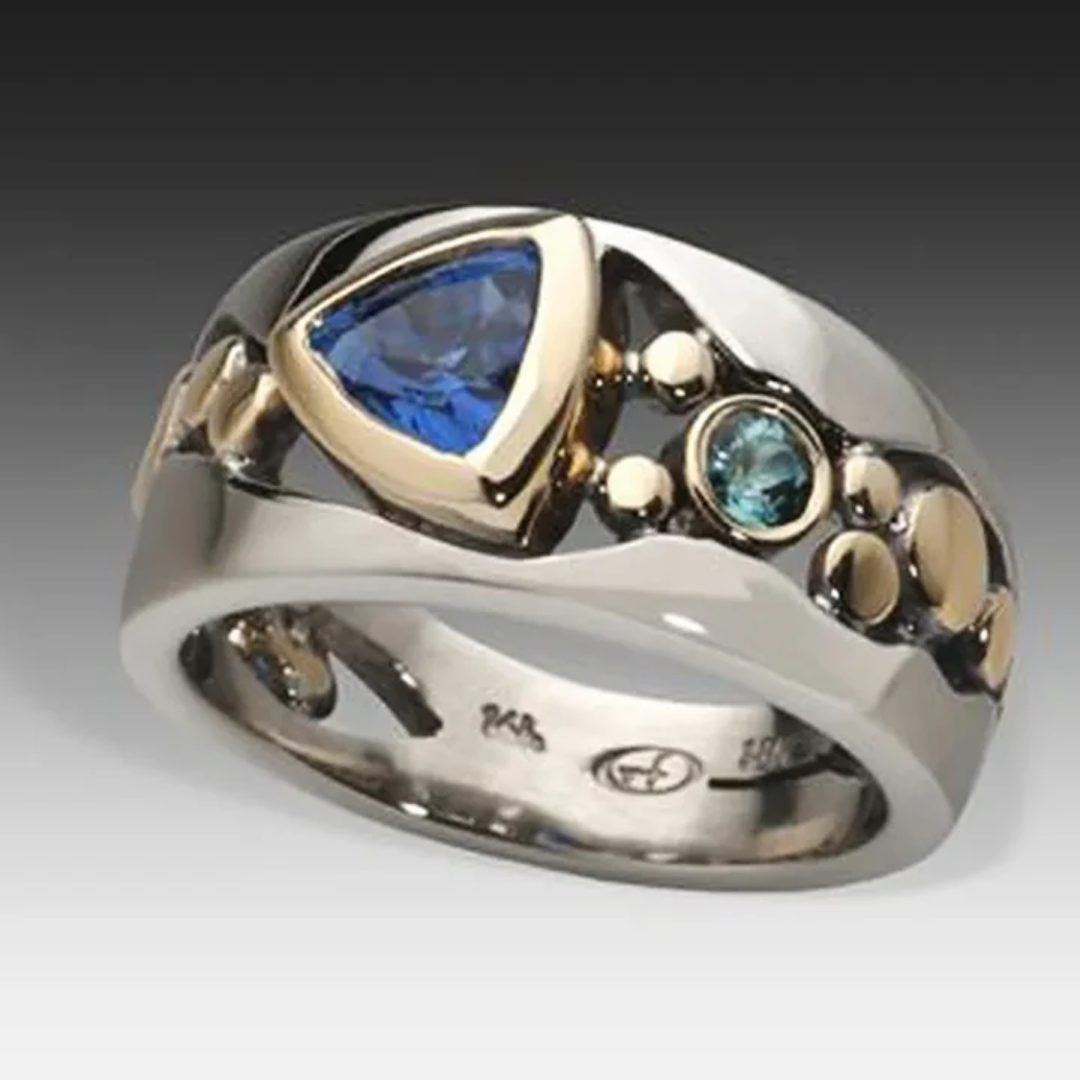 Bicolor Sapphire Crest Ring