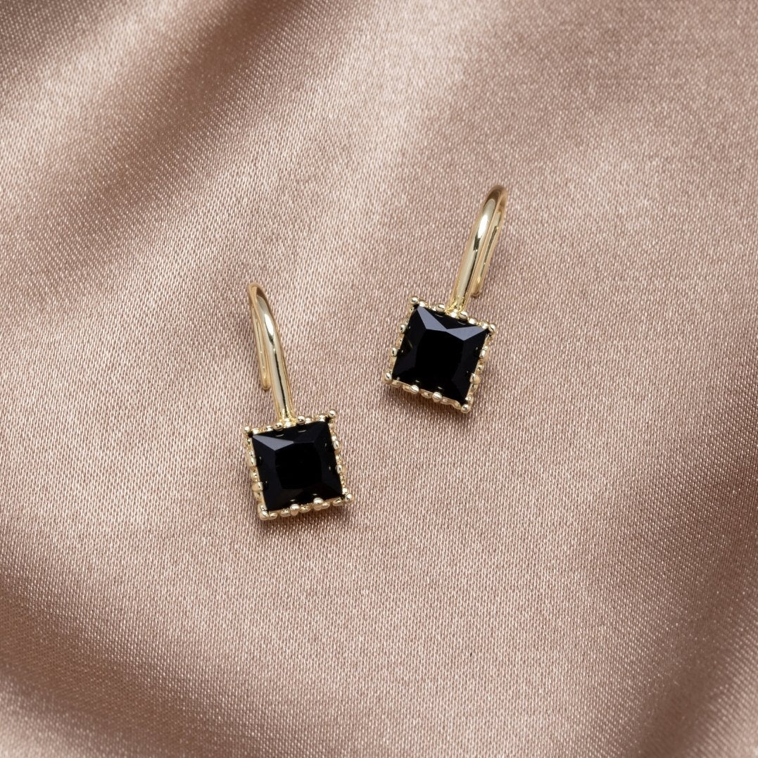 Captivating Crystal Dangle Earrings