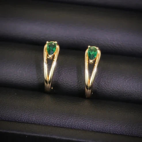 Amara Lavigne Ear Accessories